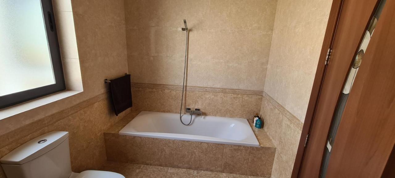Large Apartment In Marsascala. Sleeps 6 Marsaskala Luaran gambar
