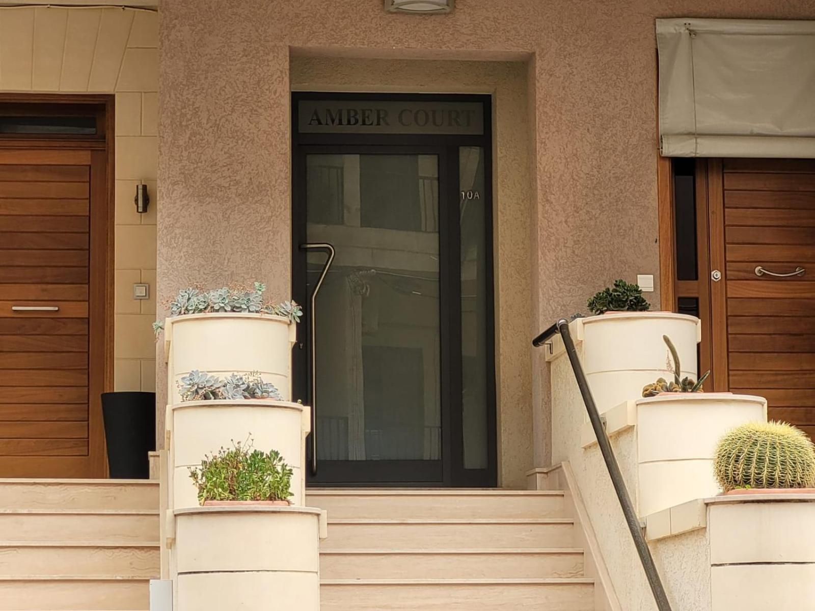 Large Apartment In Marsascala. Sleeps 6 Marsaskala Luaran gambar
