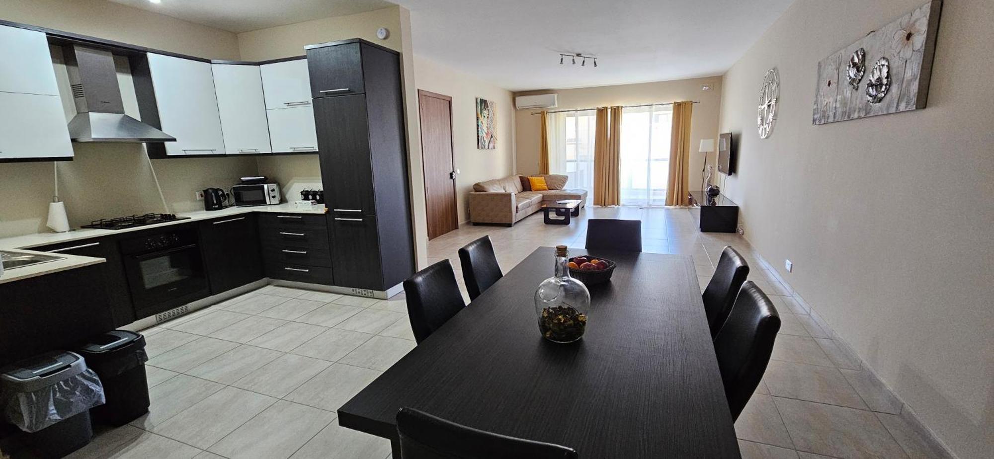 Large Apartment In Marsascala. Sleeps 6 Marsaskala Luaran gambar